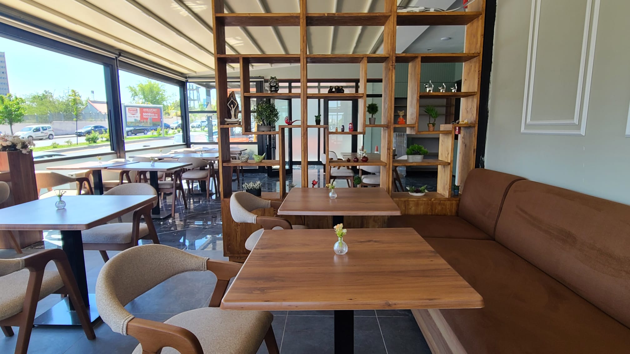Cafe köşe oturma alanı